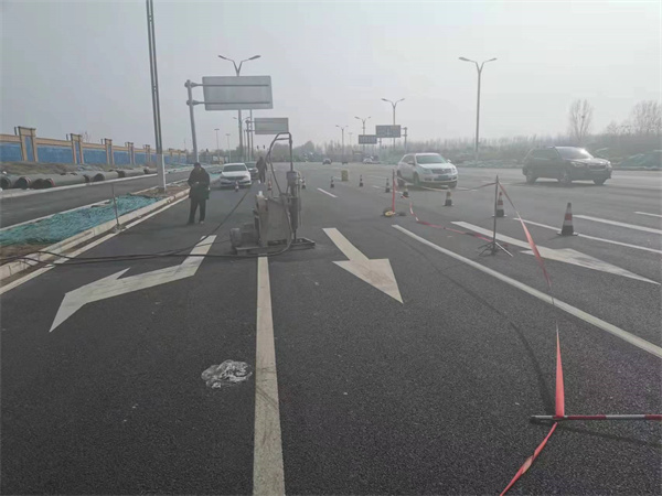 吐鲁番高速公路路基沉降下沉注浆加固灌浆
